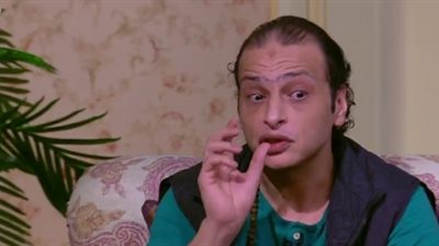 وائل الفشني يشارك بمسرحية «حدث في بلاد السعادة» على خشبة مسرح السلام