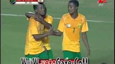 بالفيديو.. جنوب أفريقيا يتقدم بالهدف الثاني في مرمى منتخب مصر