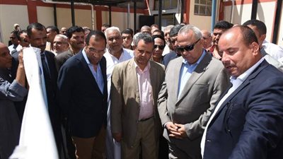 بالصور.. افتتاح مدرسة للتعليم الأساسي ومشروع صرف متكامل بالشرقية