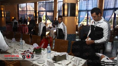 بعثة الأهلي تتناول وجبة الغداء في مراكش