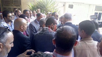 أستاذ بزراعة بنها لوزير الصحة: مش لاقي دم في مستشفيات المحافظة