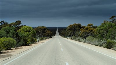 بالصور..شاهد أخطر 10 طرق في العالم