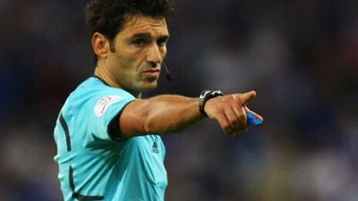 «بوساكا» يُشيد بمستوى كفاءة الحكام المصريين