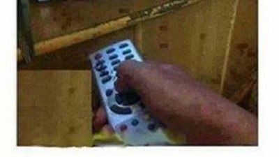 ساخرون.. لما تبقى ماسك الرموت و أخوك حاطط إيده على الرسيفر