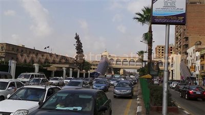 تكدس مرورى بمحيط جامعة القاهرة قبل ساعات من زيارة «السيسي»