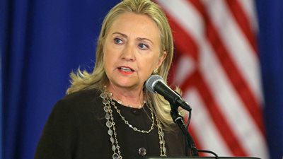 مسئول أمريكي: رسائل البريد الإلكتروني الخاصة بكلينتون فرصة للمخابرات
