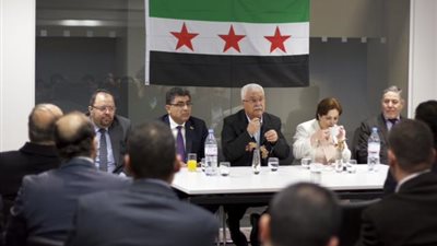 الائتلاف السوري يدعو لبنان لمنع تدخل حزب الله من تنفيذ عمليات بدمشق