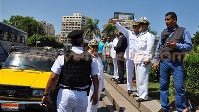 حملة أمنية لإزالة إشغالات الباعة الجائلين بالإسكندرية