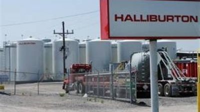 شركة أمريكية تسرح موظفيها بسبب هبوط أسعار النفط