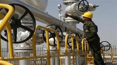 النفط يتراجع بسبب تصاعد حدة التوترات التجارية