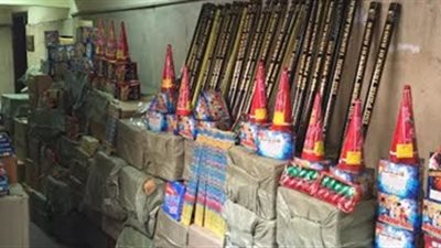 الألعاب النارية تتسبب إصابة عامل في سوهاج