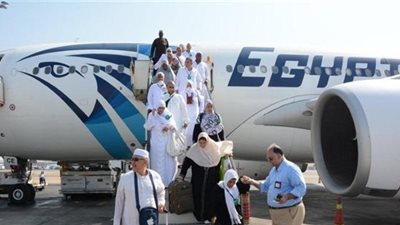 مصر للطيران تنظم اليوم ١٥ رحلة لنقل ٣٣٥٠ حاجا إلى الأراضي المقدسة