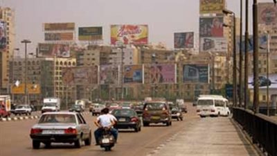 خطة «المرور» لتنظيم الحركة في شوارع القاهرة والجيزة ثاني أيام العيد.. تعزيز الخدمات أمام الحدائق الكبرى ونفق الأزهر.. انتشار رجال المفرقعات بمحيط التجمعات والمتنزهات.. وعز الدين: ضبط 5 آلاف 