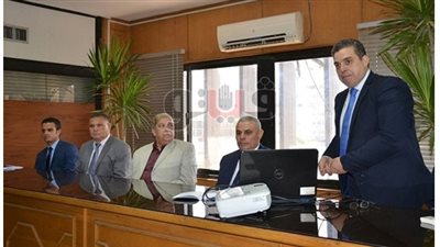 النشرة الاقتصادية.. وأبرزها: إعداد كتيبات لقانون تفضيل المنتج المحلي