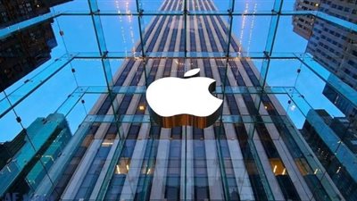 مهندس سيارات بتيسلا ينضم مرة أخرى إلى أبل