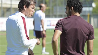 بالصور.. محمد صلاح يختتم تدريباته مع روما قبل مواجهة كاربي