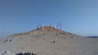 جبل الشهداء في أنصنا بملوى.. مصدر البركة والرزق لزائريه (صور)