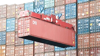 على عيسى: قلة الدعم أبرز مشكلات «التصدير»