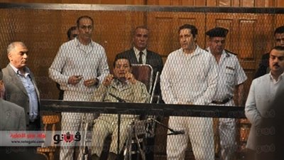 قاضي محاكمة القرن يلتقي رئيس 