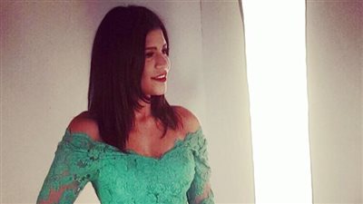 بالصور.. طالبة كلية الصيدلة تحلم بتاج ملكة جمال مصر