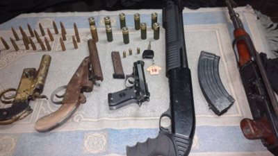 ضبط أسلحة وطلقات نارية في حملة أمنية غرب بني سويف