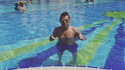 بالصور..إجازة رومانسية لـ«قاهر البرازيل»