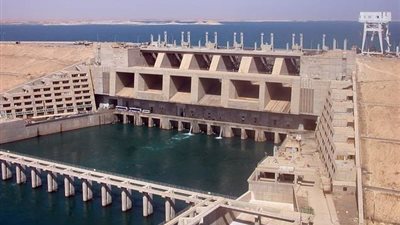 مصر وأوغندا تؤكدان ضرورة الالتزام بالقوانين الدولية في بناء السدود