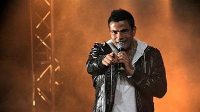 جمهور عمرو دياب يهتف «بنحبك ياهضبة» في حفل «موسى كوست»