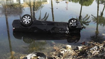 مصرع 8 أشخاص وإنقاذ 3 آخرين في انقلاب سيارتين بترعة في البحيرة