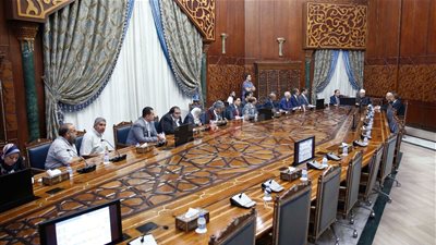 بدء عمل منظومة مراقبة الأداء المالي إلكترونيًا (صور)