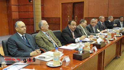 مجلس المحافظين يناقش الاستعدادات للاستفتاء على الدستور