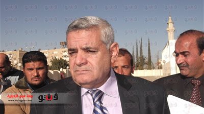 مدرسو وأولياء أمور مدرسة 