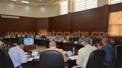 بالصور.. محافظ البحر الأحمر: غرامة مالية للمخالفة والذبح أمام المنزل