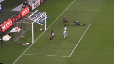 أنيستا يسجل أول أهدافه في الدوري الياباني (فيديو)