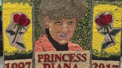 بالصور.. السخرية من رسوم كوميدية للأميرة ديانا في شوارع بريطانيا