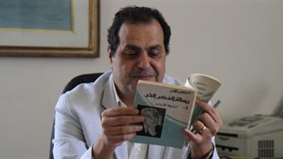 «مغيث» ينفي حديثه عن التطبيع مع إسرائيل.. ويطالب بترجمة الكتب العبرية