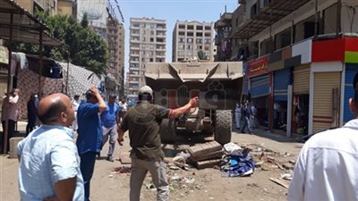 حملات مكبرة لرفع إشغالات الحي العاشر بمدينة نصر