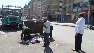 رئيس ضواحي بورسعيد يطمئن على نظافة المجزر بعد انتهاء ذبح الأضاحي