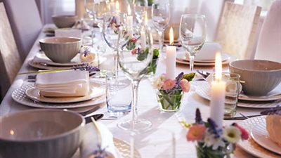 إتيكيت إعداد مائدة الطعام لضيوف العيد