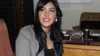 نرمين ماهر تقضي إجازة العيد في العين السخنة