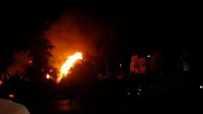 حريق هائل بمقابر النجومي في أسوان (صور)