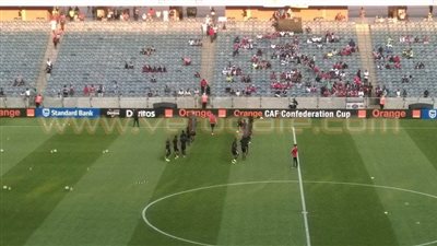 بالصور.. أورلاندو يبدأ «الإحماء» مبكرًا استعدادًا للأهلي