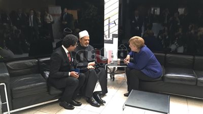 «الأزهر وألمانيا» تواصل حضاري يديره الطيب.. علاقات متنامية بتعاون متزايد.. الإمام الأكبر ضيفا على برلين 3 مرات في أقل من عامين.. يستقبل «ميركل» بمقر المشيخة.. ومؤتمر «طريق الس