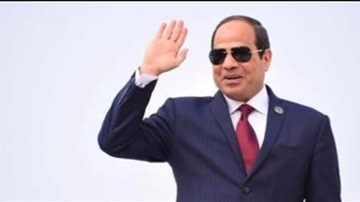 السيسي يصل أسيوط لافتتاح مشروعات قومية (فيديو)