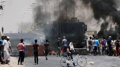 العراق يحقق في دهس متظاهرين بسيارة تابعة لقوات الأمن