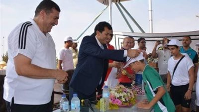 وزير الرياضة يطلق ماراثون للجري بالشروق احتفالا باليوم العالمي للشباب