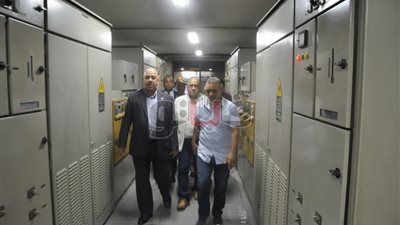 بالصور.. رئيس المترو يتفقد مشروع تحديث محطات كهرباء الخط الأول