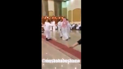 بالفيديو.. مهرجان «مفيش صاحب يتصاحب» يشعل حفل زفاف بـ«الكويت»