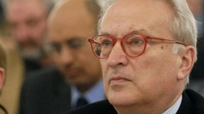 وفد من الاتحاد الأوربي يصل القاهرة لبحث إجراءات الاستفتاء على الدستور