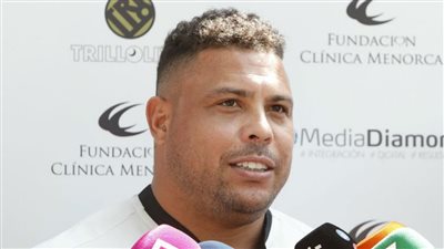 البرازيلي رونالدو دا ليما يدخل العناية المركزة بسبب التهاب رئوي